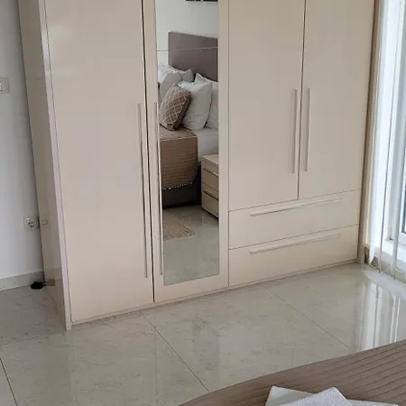 Mitic Bed & Breakfast