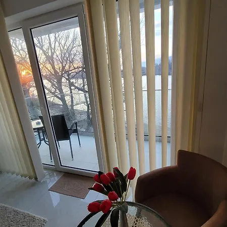 Mitic Nocleg ze śniadaniem *