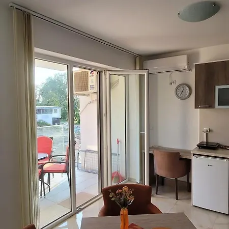 Mitic Bed & Breakfast 4*